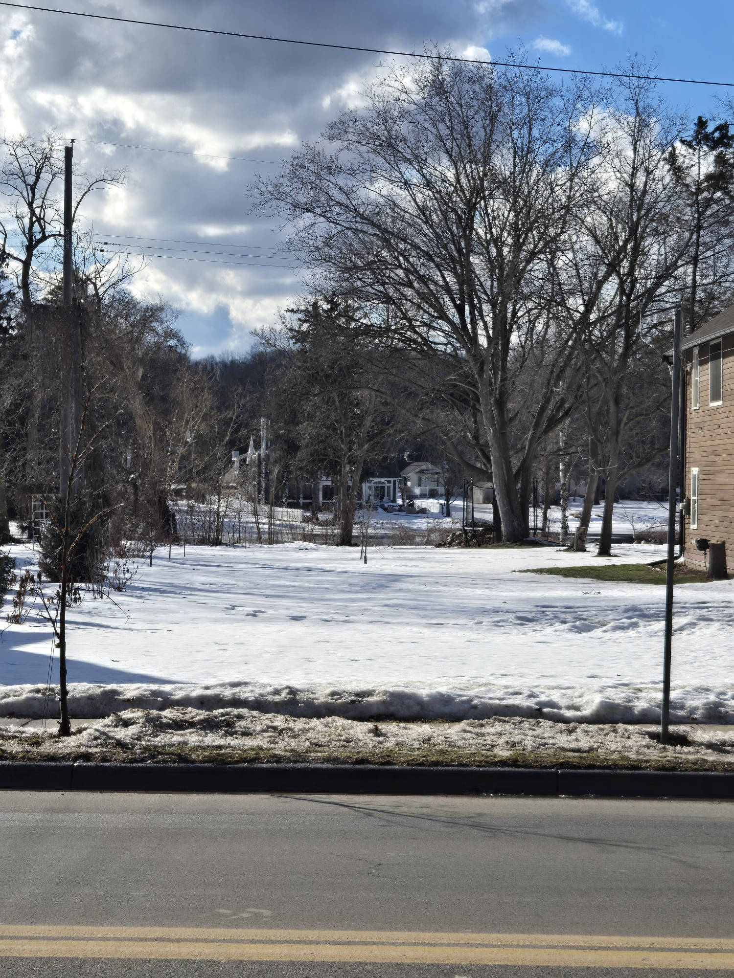 empty lot on 117 north main