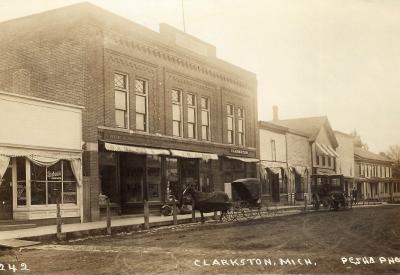south main street building